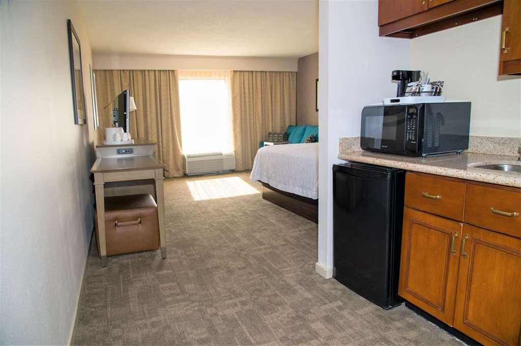 Hampton Inn Льюисберг Номер фото