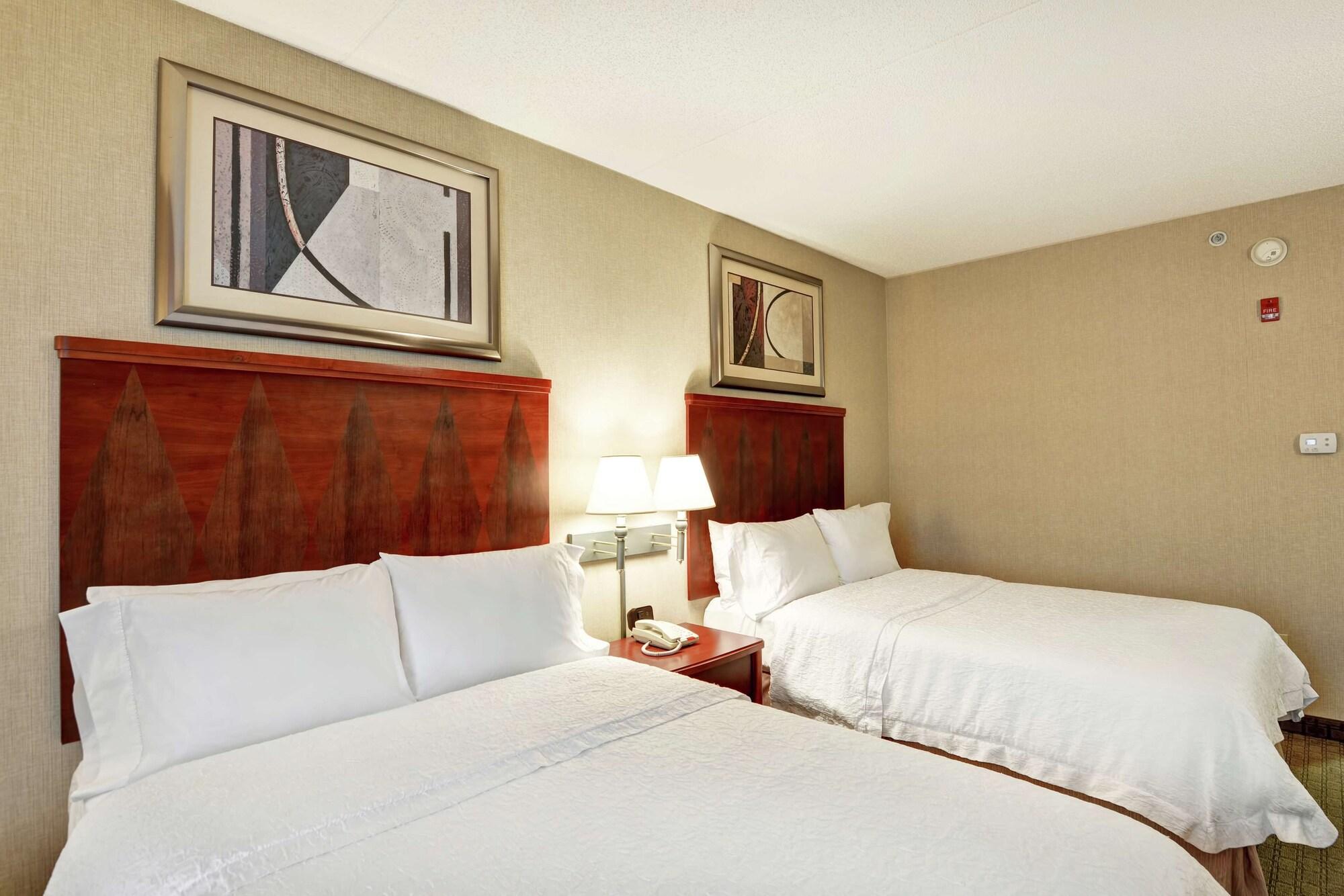 Hampton Inn Льюисберг Экстерьер фото