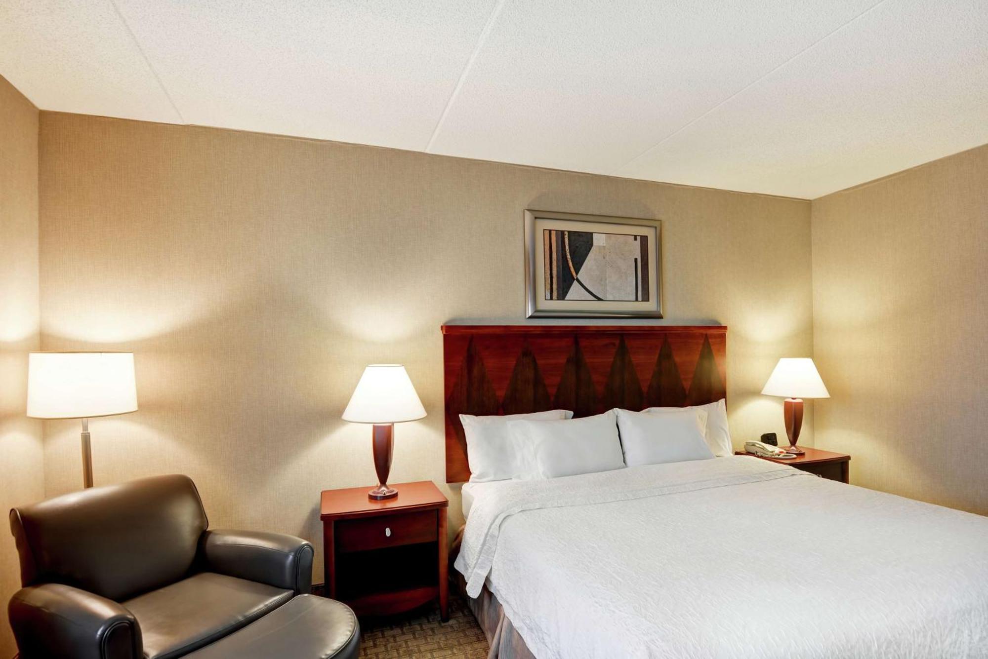 Hampton Inn Льюисберг Экстерьер фото